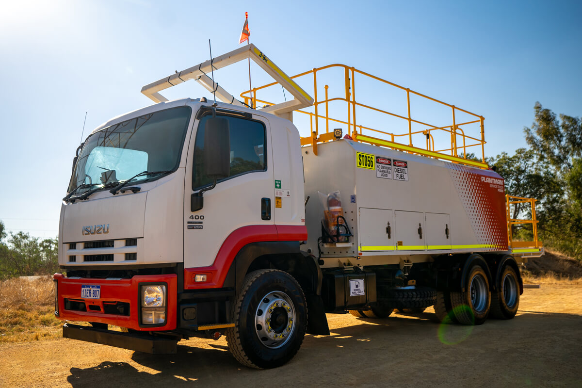 2010 ISUZU FVZ1400 6×4 Service Truck P5000