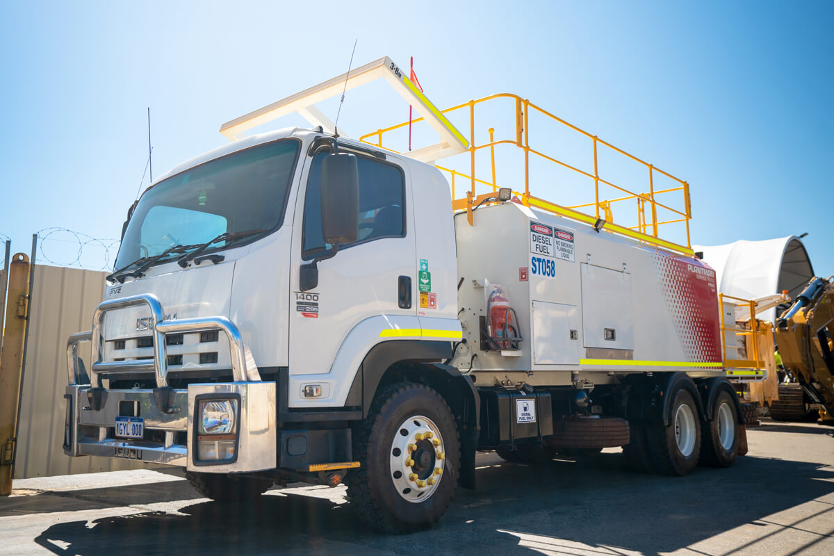 ISUZU FVZ1400 6×4 Service Truck P5000 | ST058