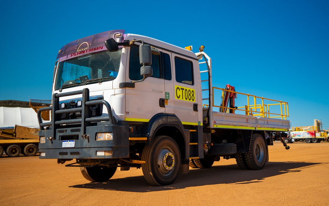 MAN TGM 15.290 4×4 Crew Cab Crane Truck | CT088