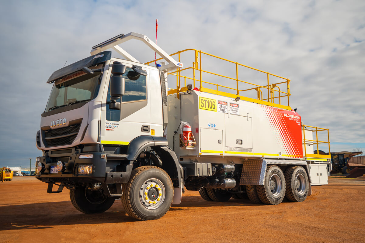 IVECO TRAKKER 6×6 SERVICE TRUCK P9000 | ST106