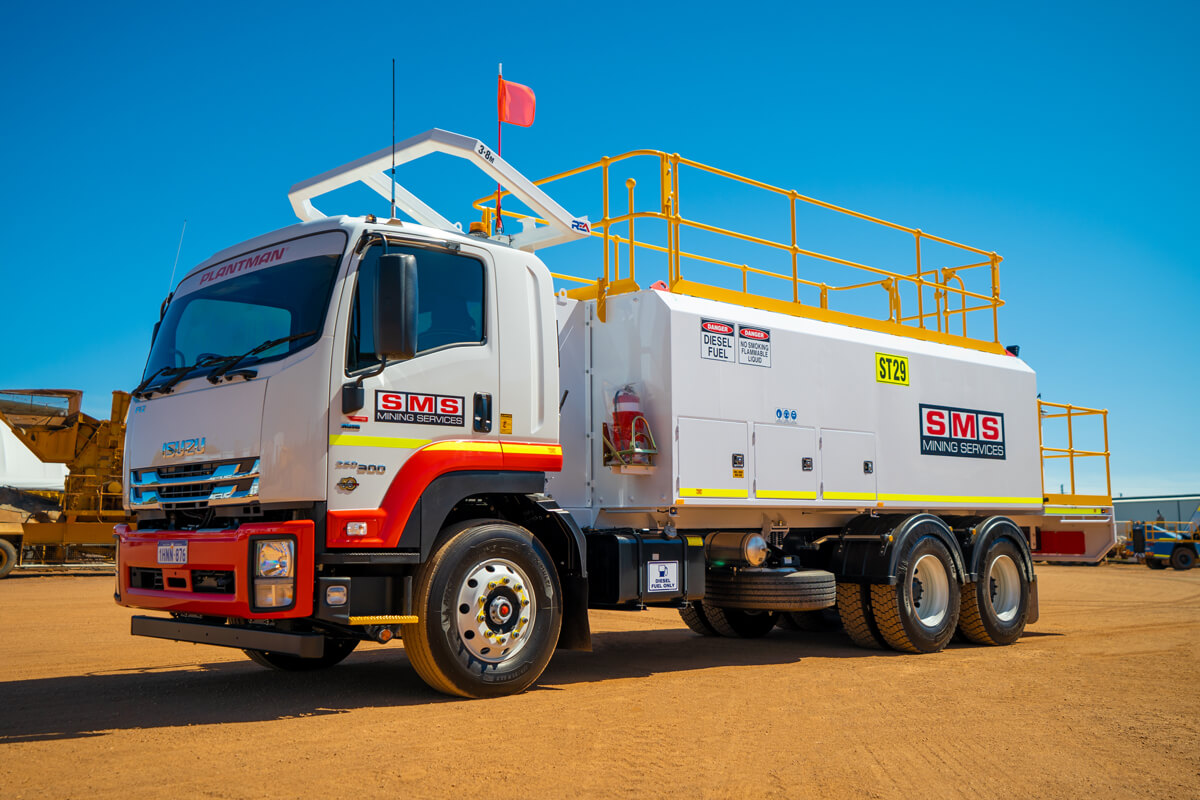 2022 ISUZU FVZ260-300 6×4 SERVICE TRUCK P8000
