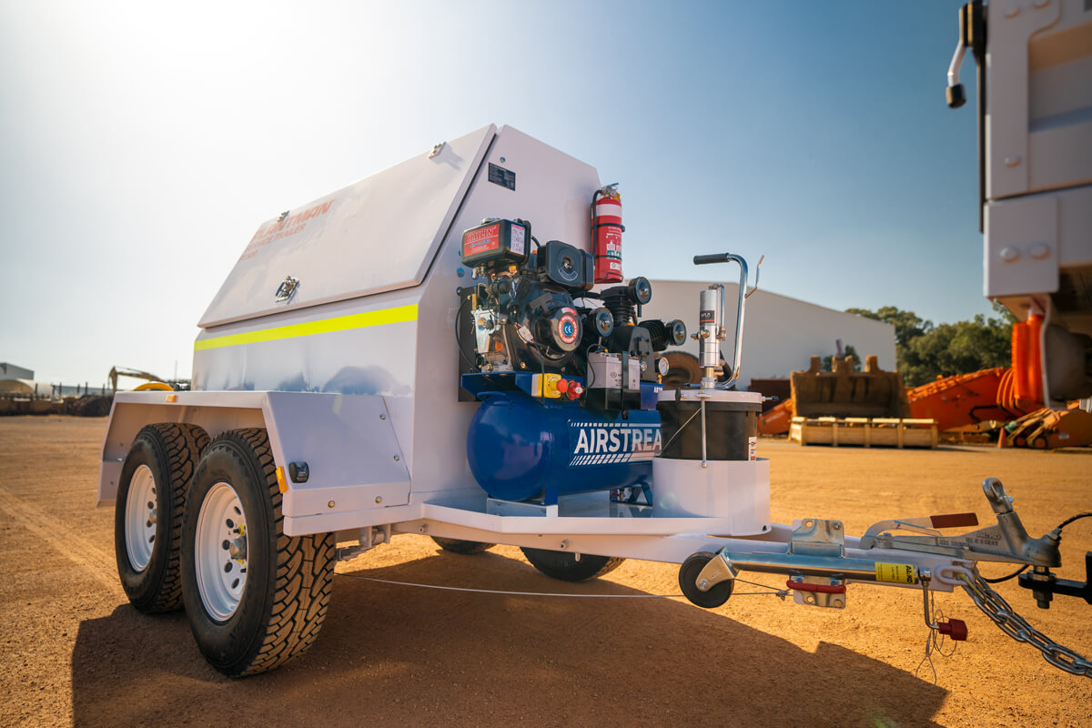 2022 SERVICE TRAILER P1500