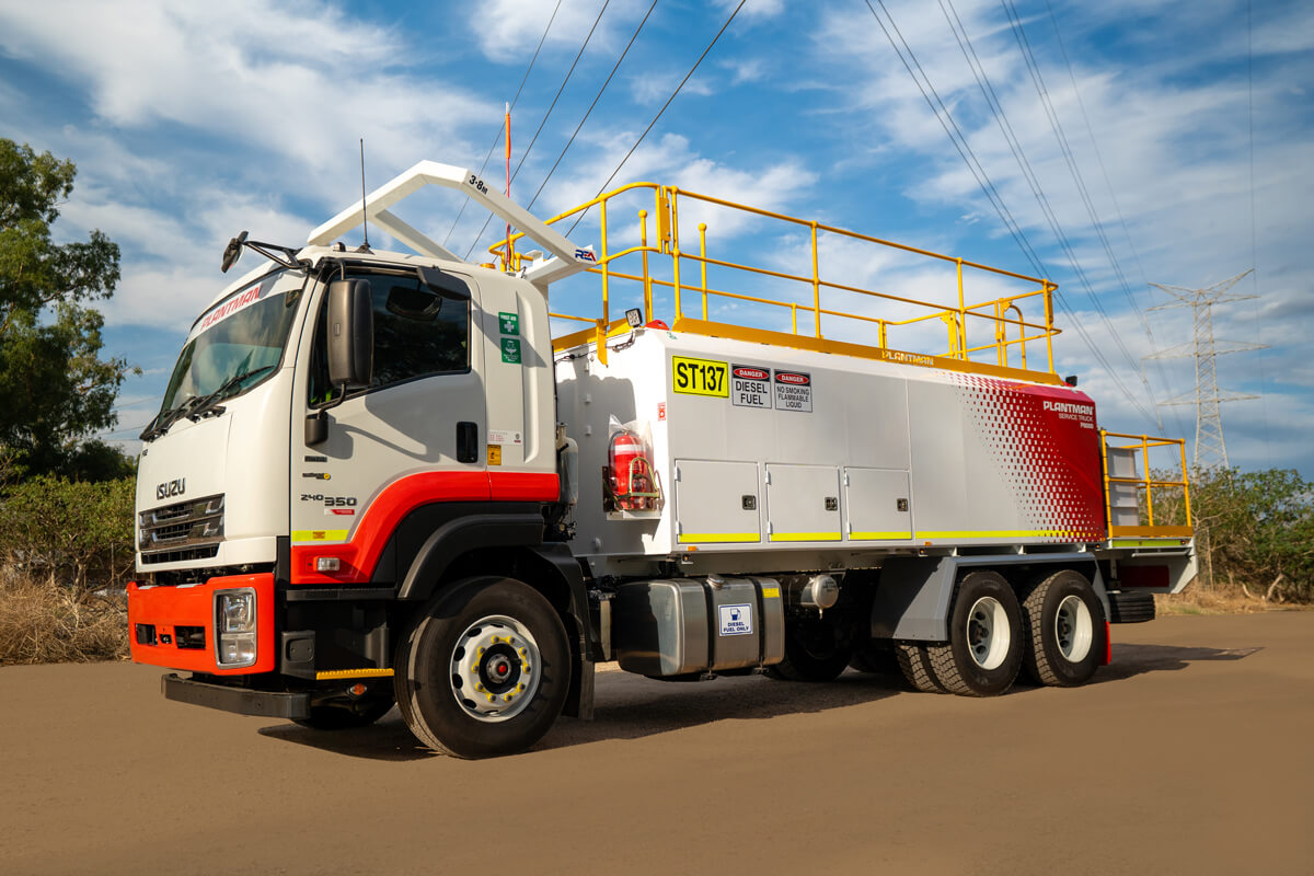 ISUZU 240-350 6×4 Service Truck P8000 | ST137