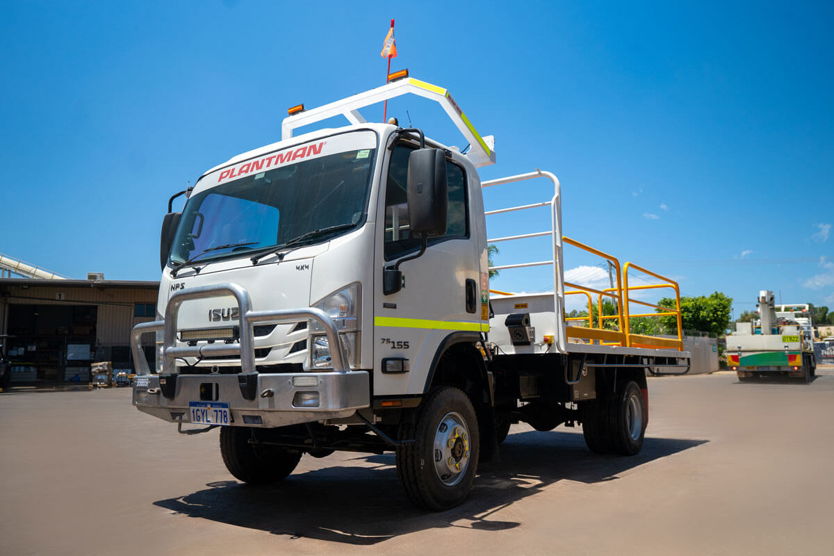 ISUZU NPS75-155 4×4 Tray Truck | TT134