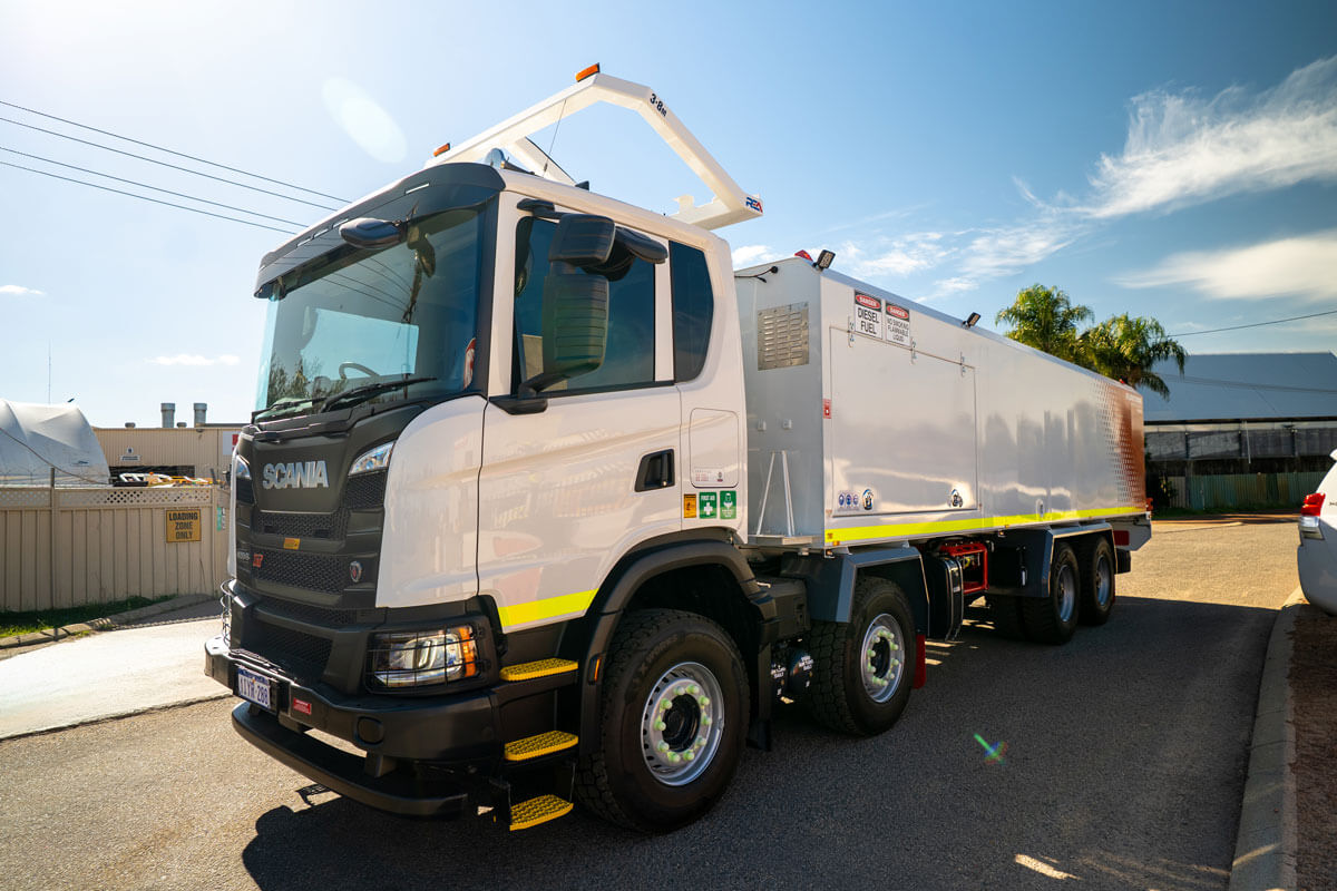 SCANIA XT G420 8×4 Service Truck P18000 | ST145