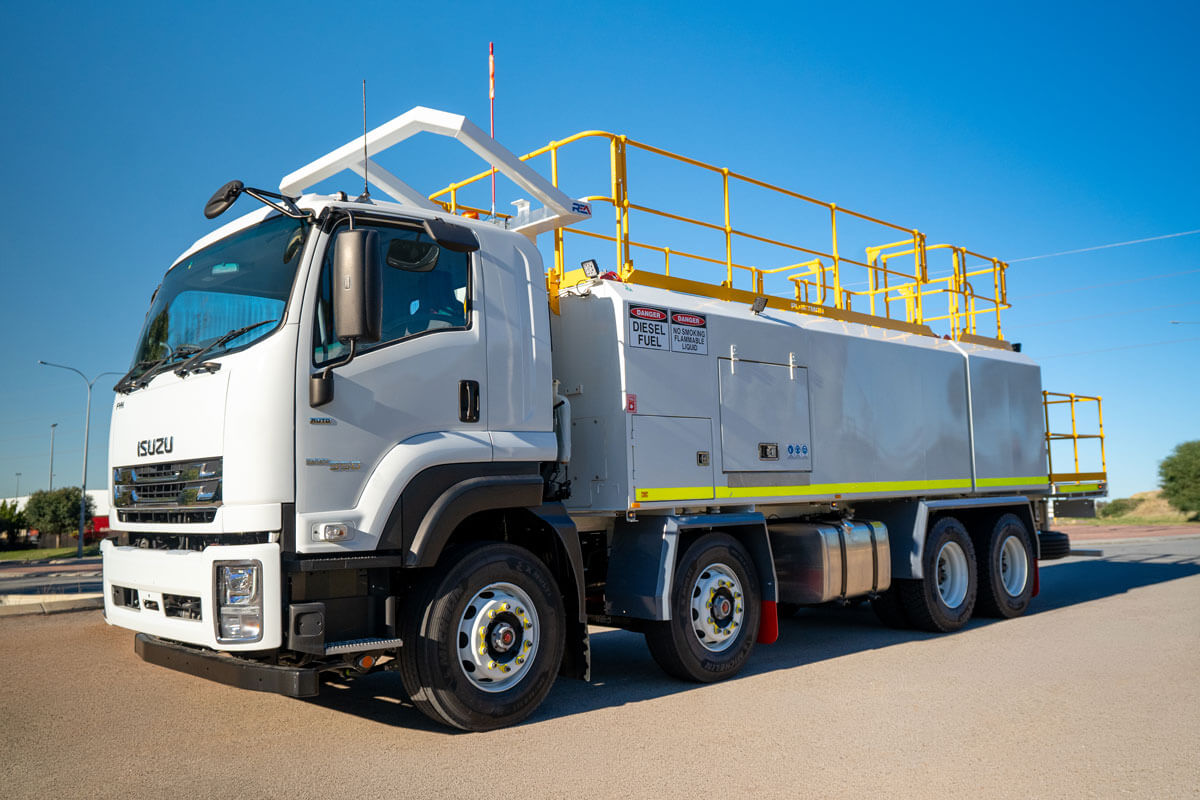 2026 ISUZU FYH 300-350 8×4 SERVICE TRUCK P14000